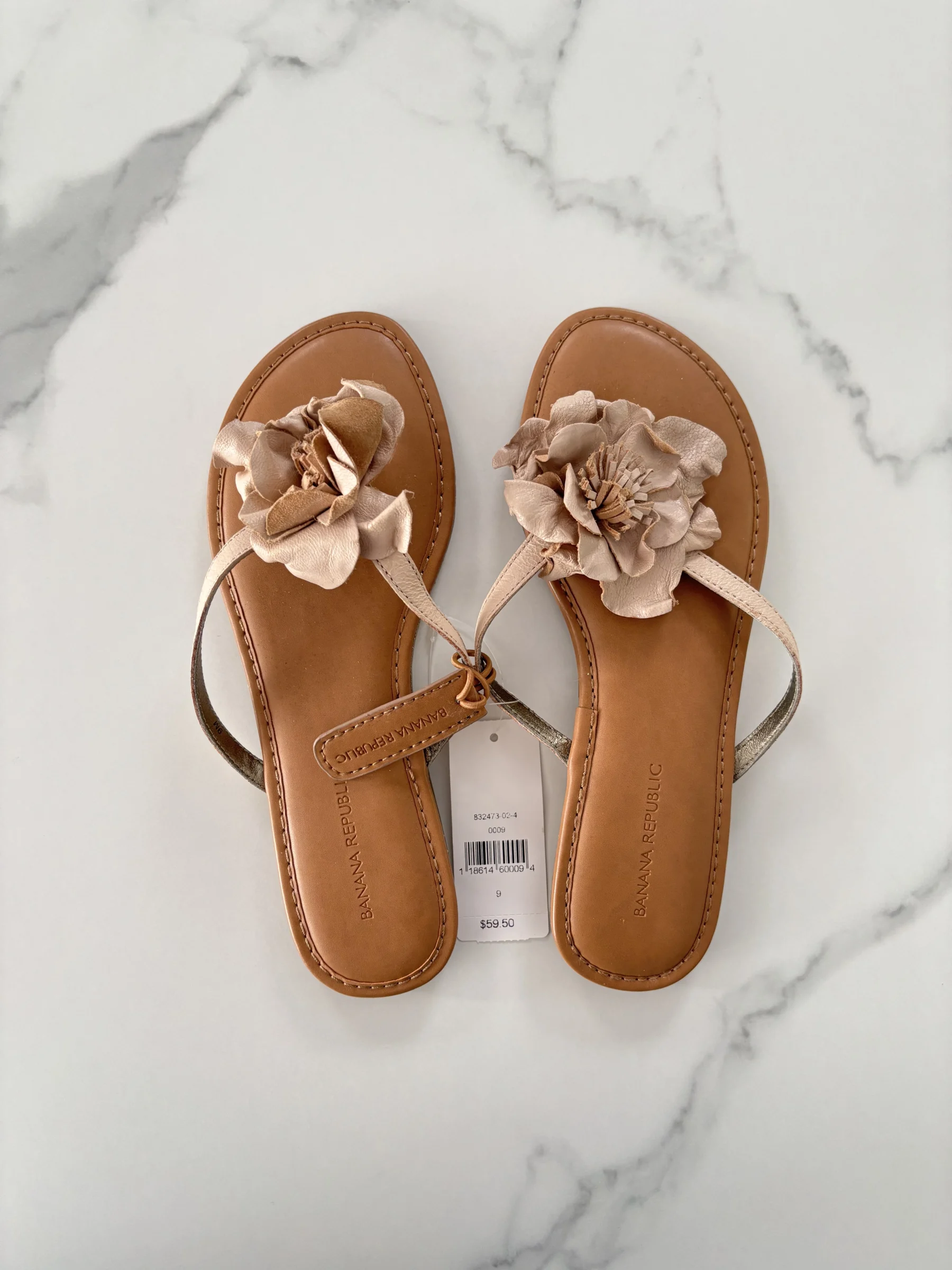 Sandales Banana Republic - Fleur cuir Banana Republic seconde main