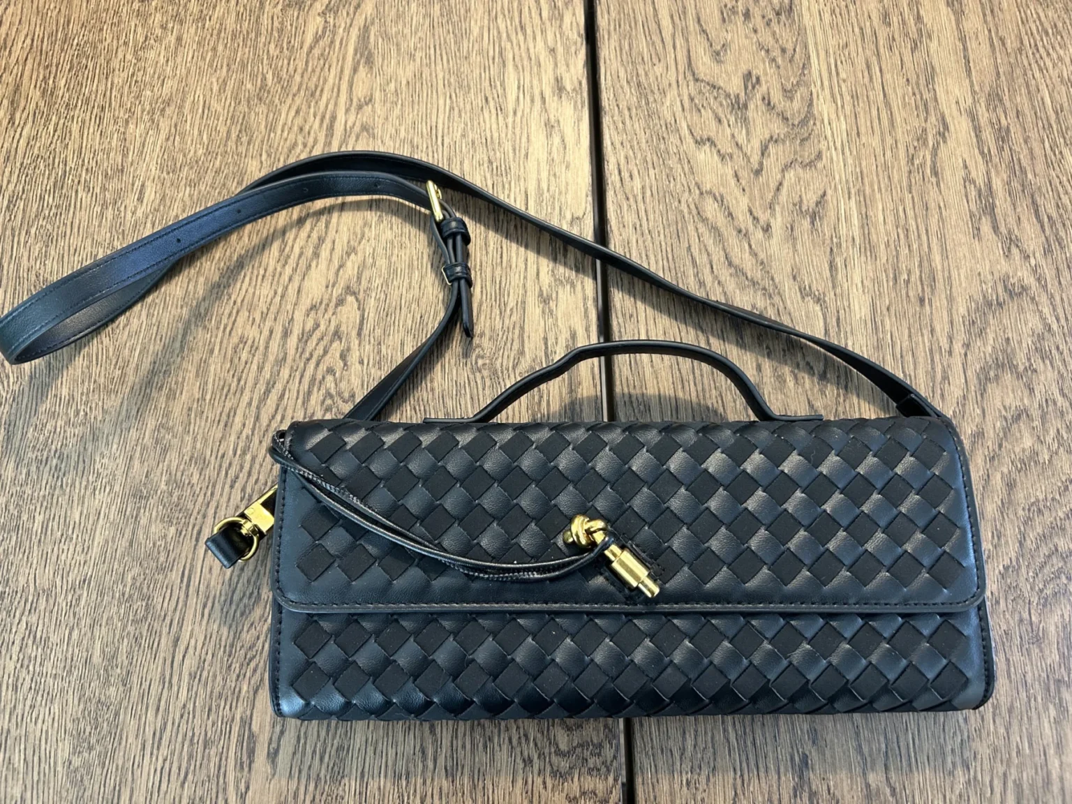Featured image for Gros ménage 🍃 - Joli sac à main de soirée