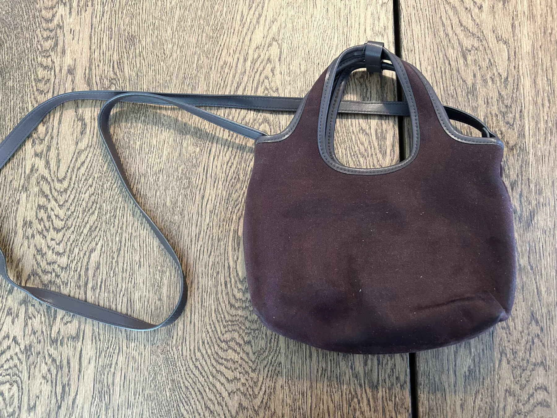 Gros ménage 🍃 - Petit sac à main en suède brun HM seconde main