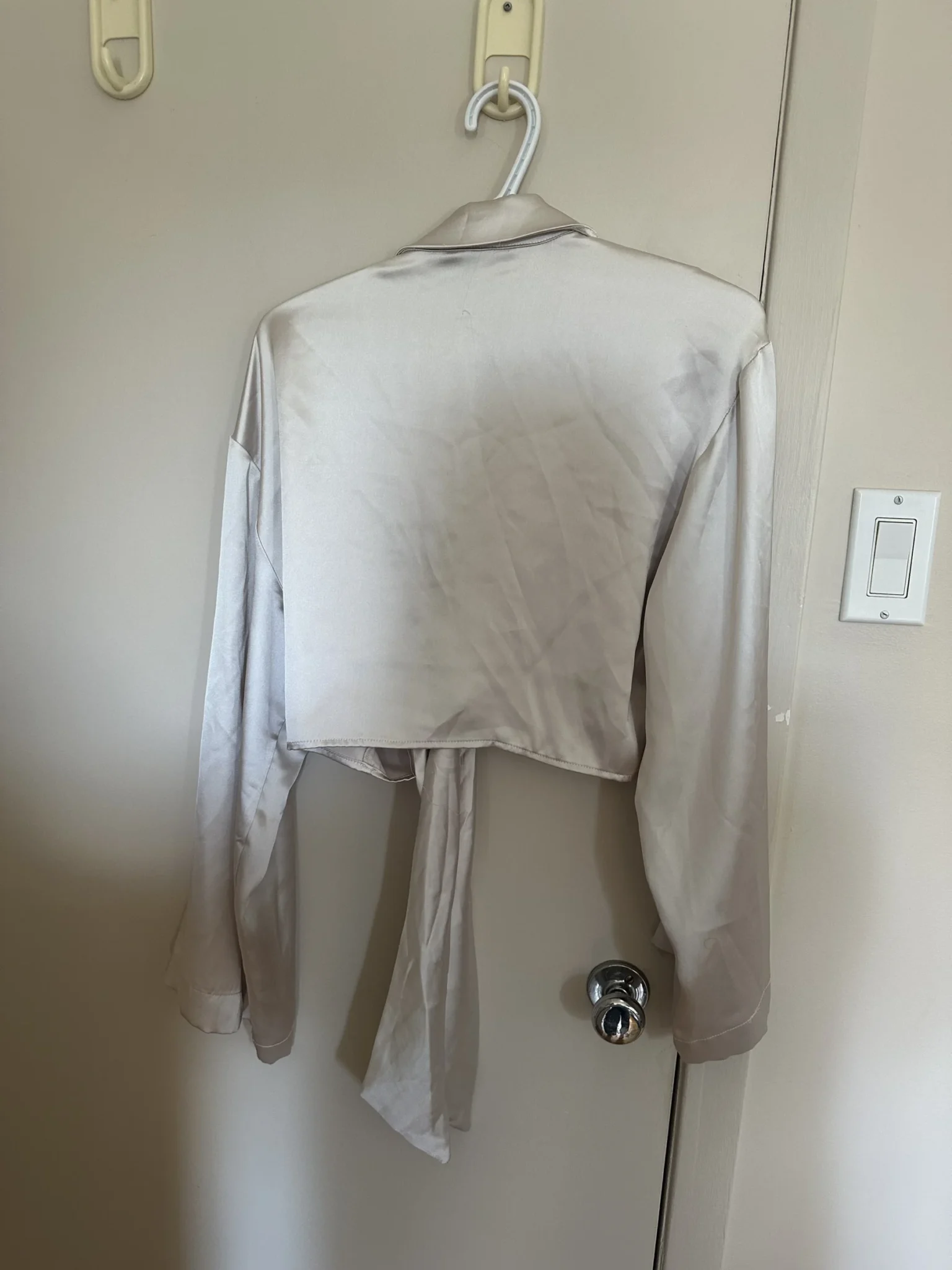 Image for Crop top with flared sleeves in satin