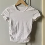 Featured thumbnail for Haut Lululemon