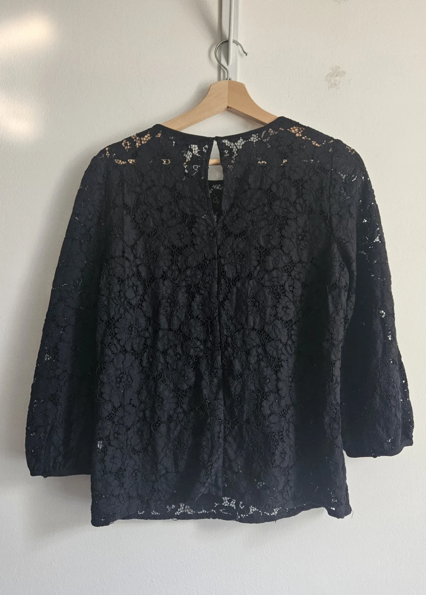 Image for 🌷Lace blouse – French Connection