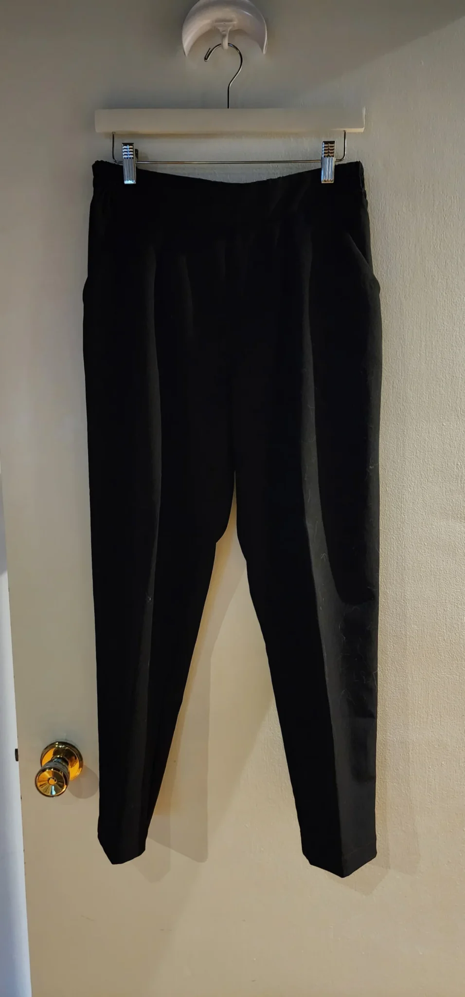 Featured image for Pantalon propre noire