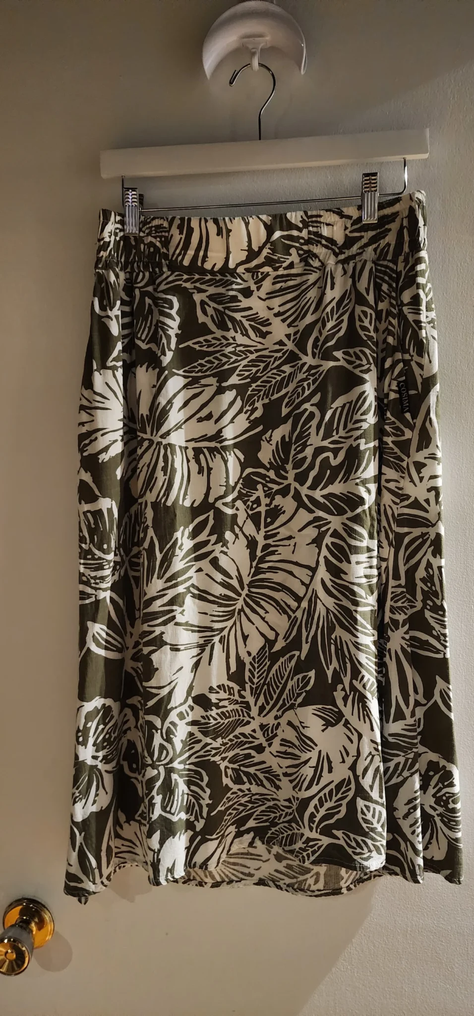 Featured image for Midi-length skirt made in Quebec