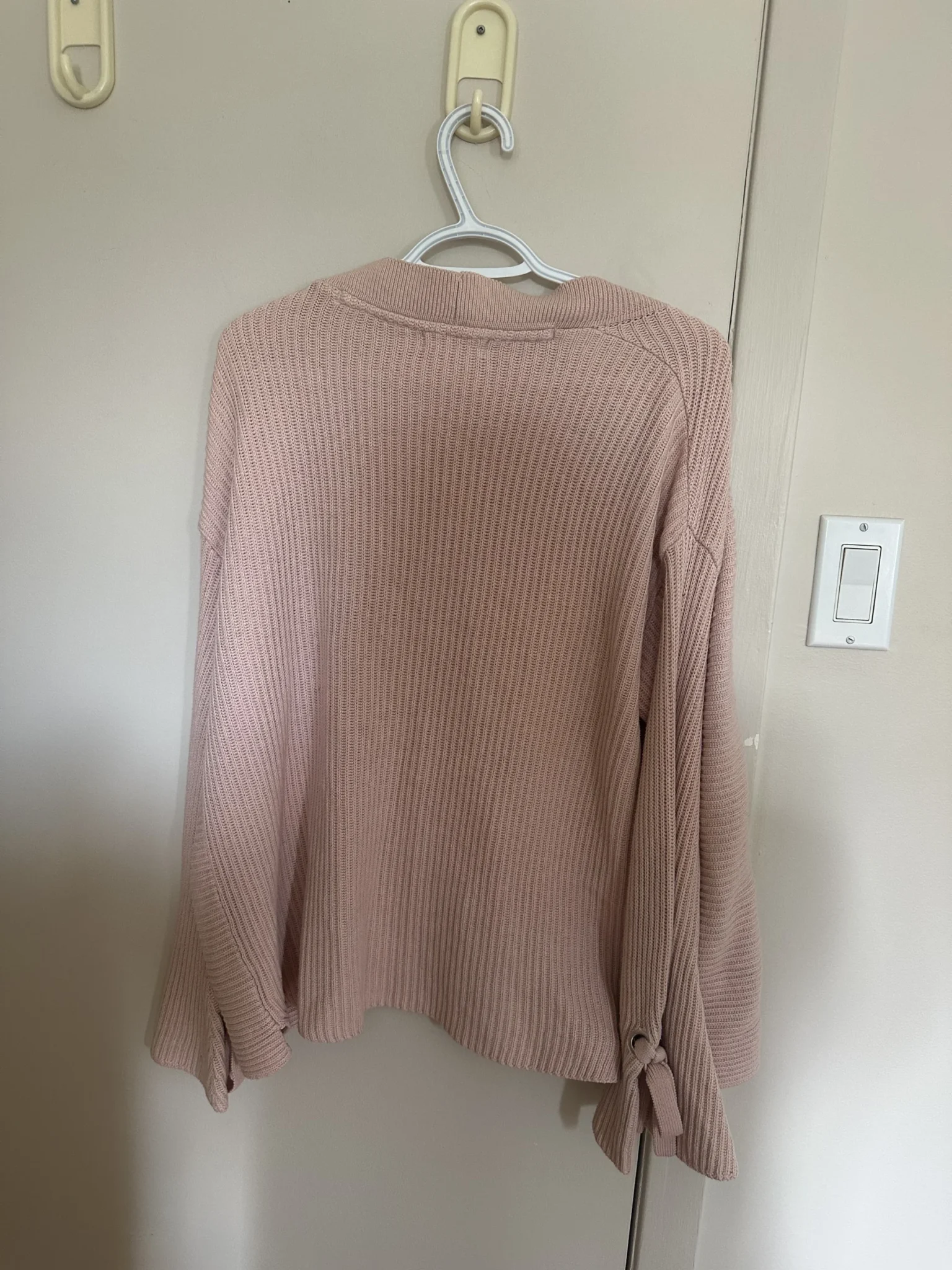 Image for Wide-sleeved cardigan with a bow