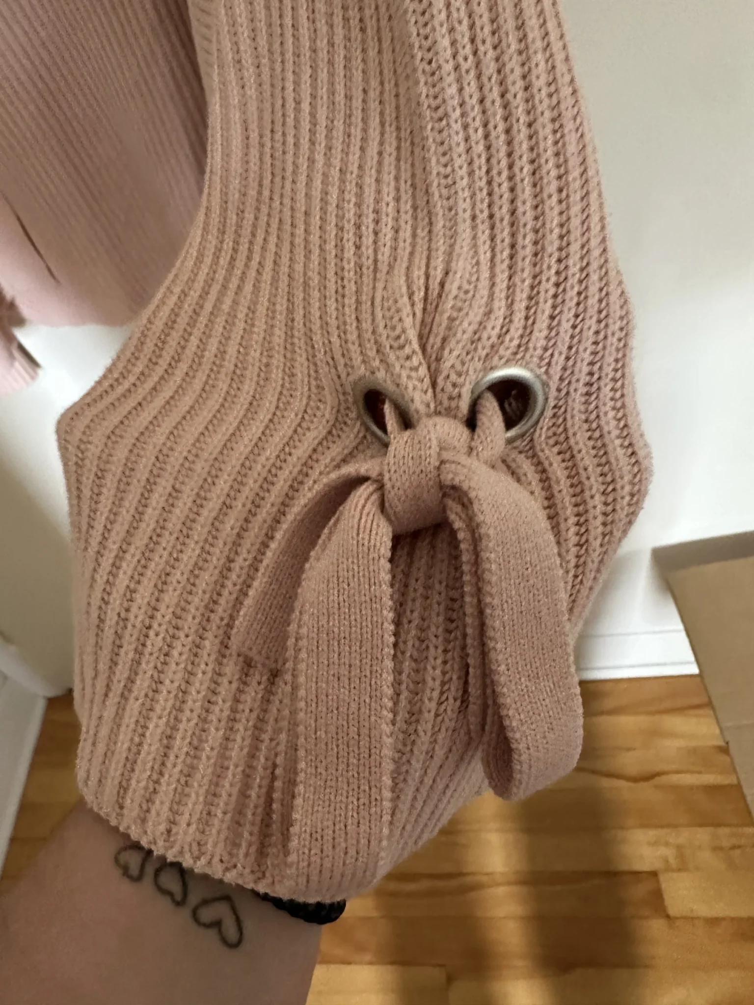 Image for Wide-sleeved cardigan with a bow