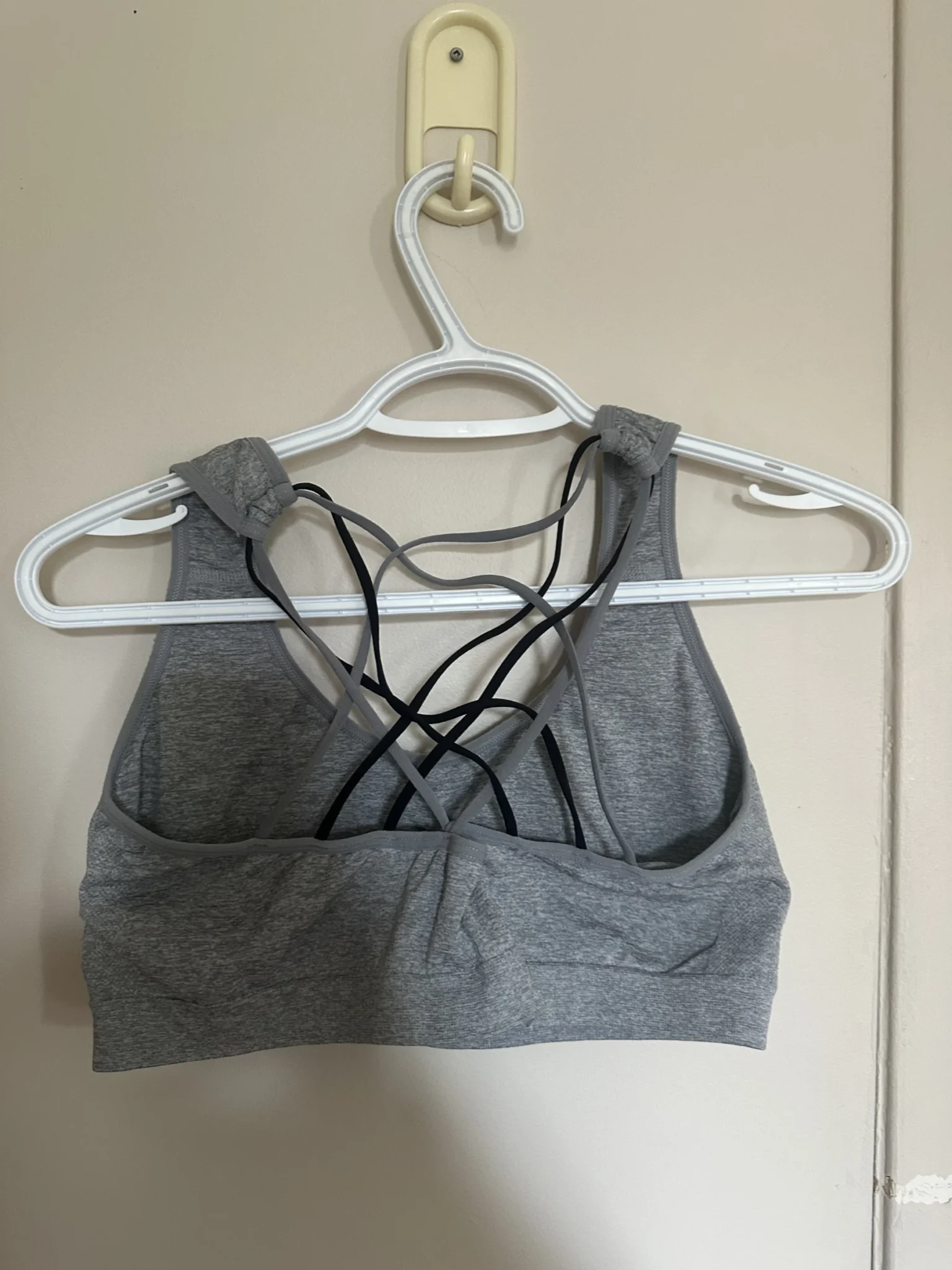 Image for Sports bra with detailing at the back