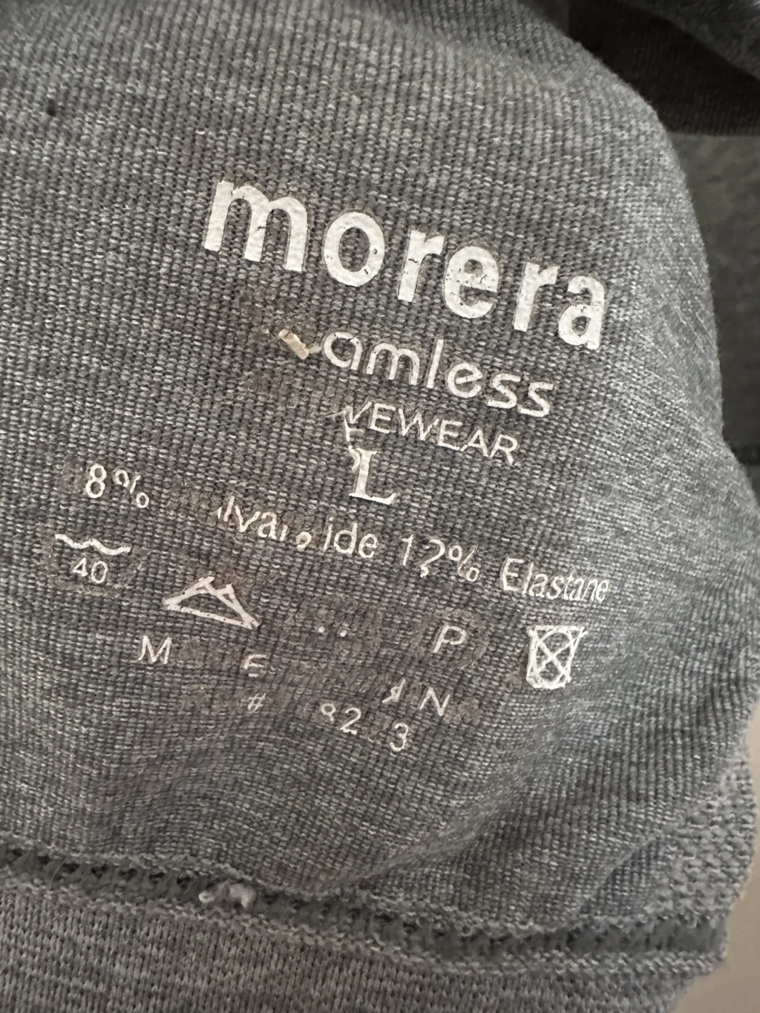Image for Sports bra with detailing at the back