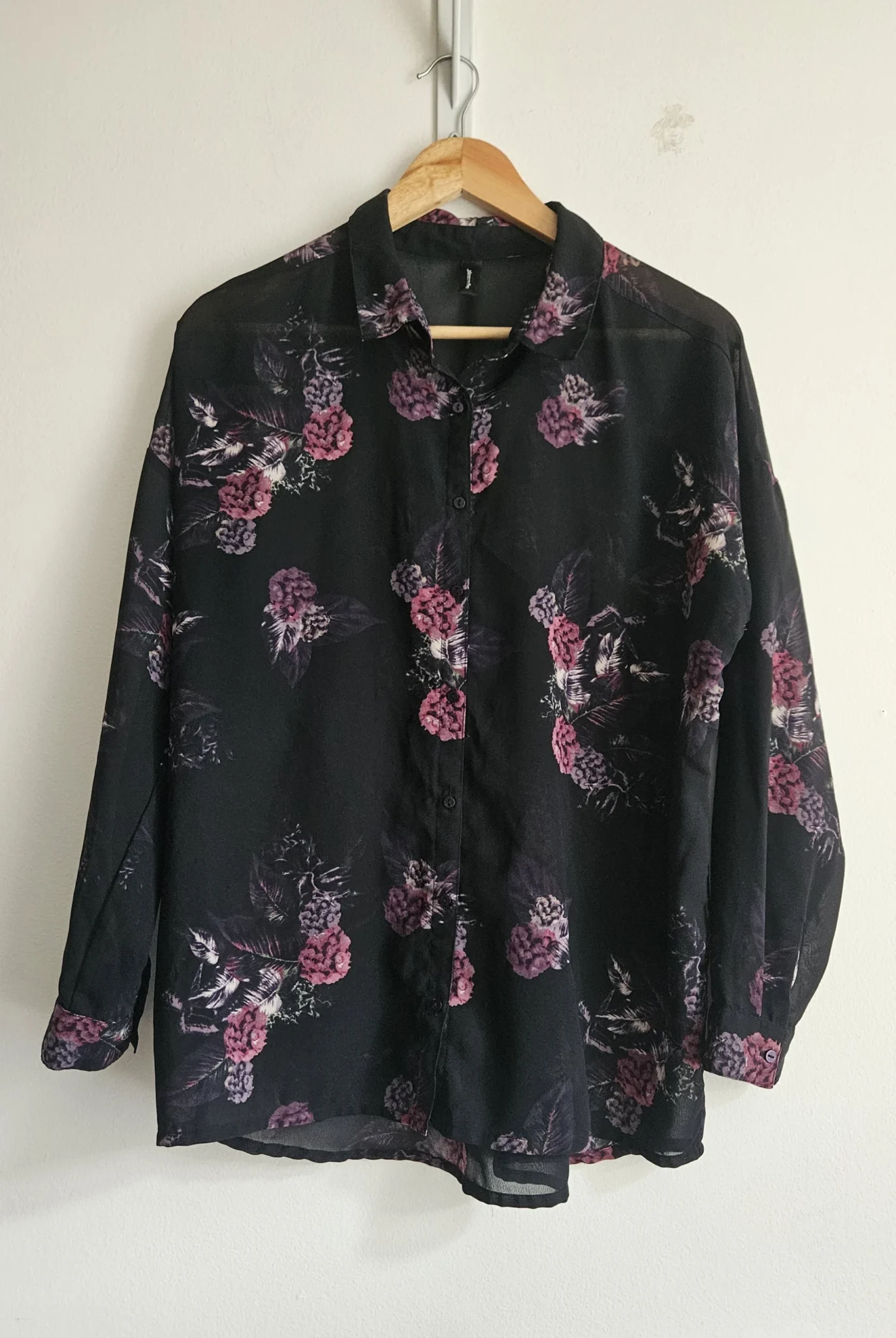 Featured image for 🌷Floral-print shirt – Soya Concept