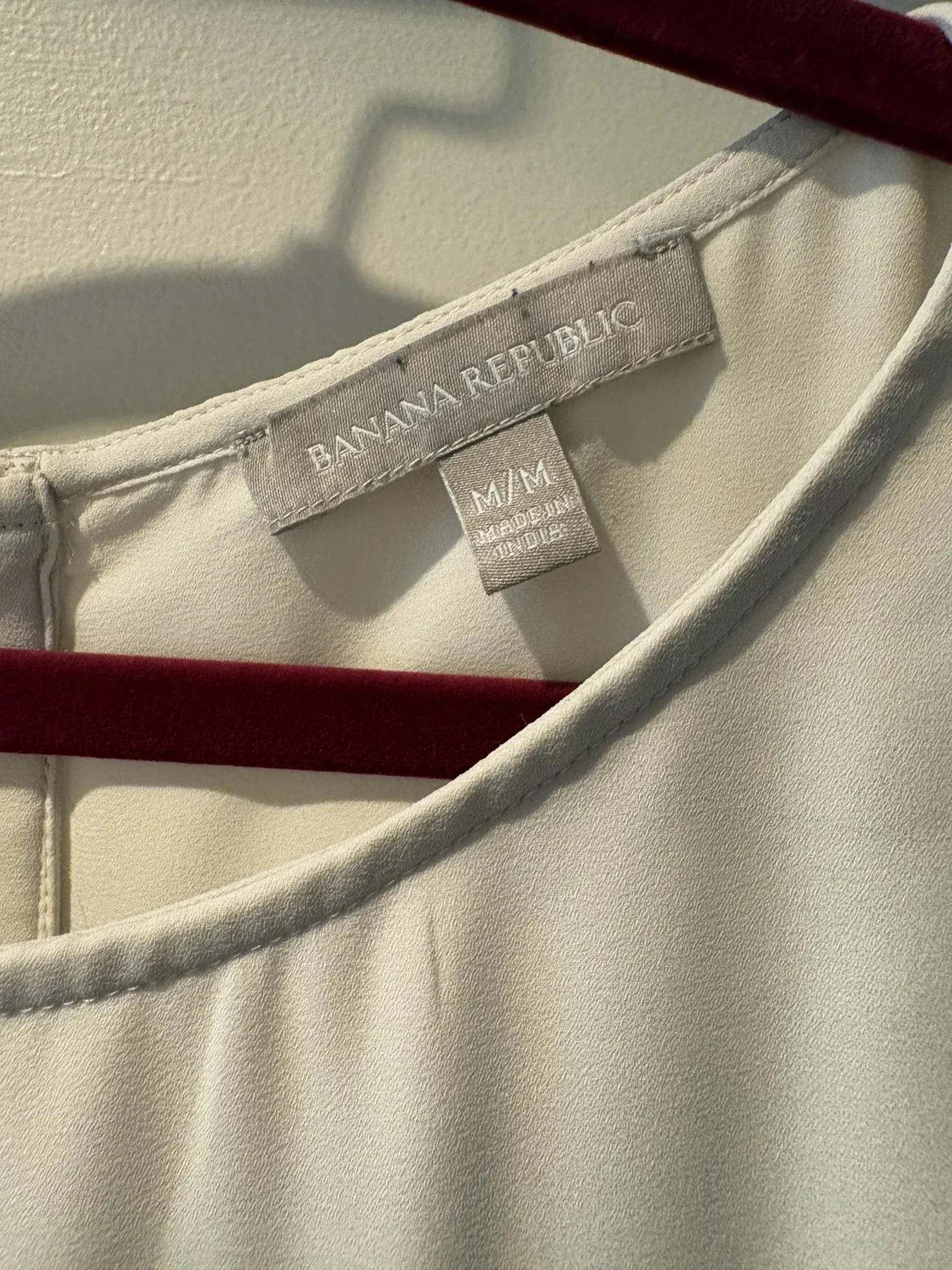 Image for Banana Republic — Black and ivory flowing jumper — M