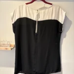 Thumbnail for Banana Republic — Black and ivory flowing jumper — M
