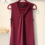 Featured thumbnail for Banana Republic — Burgundy sleeveless top with a tied neckline — M