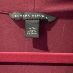 Thumbnail for Banana Republic — Burgundy sleeveless top with a tied neckline — M