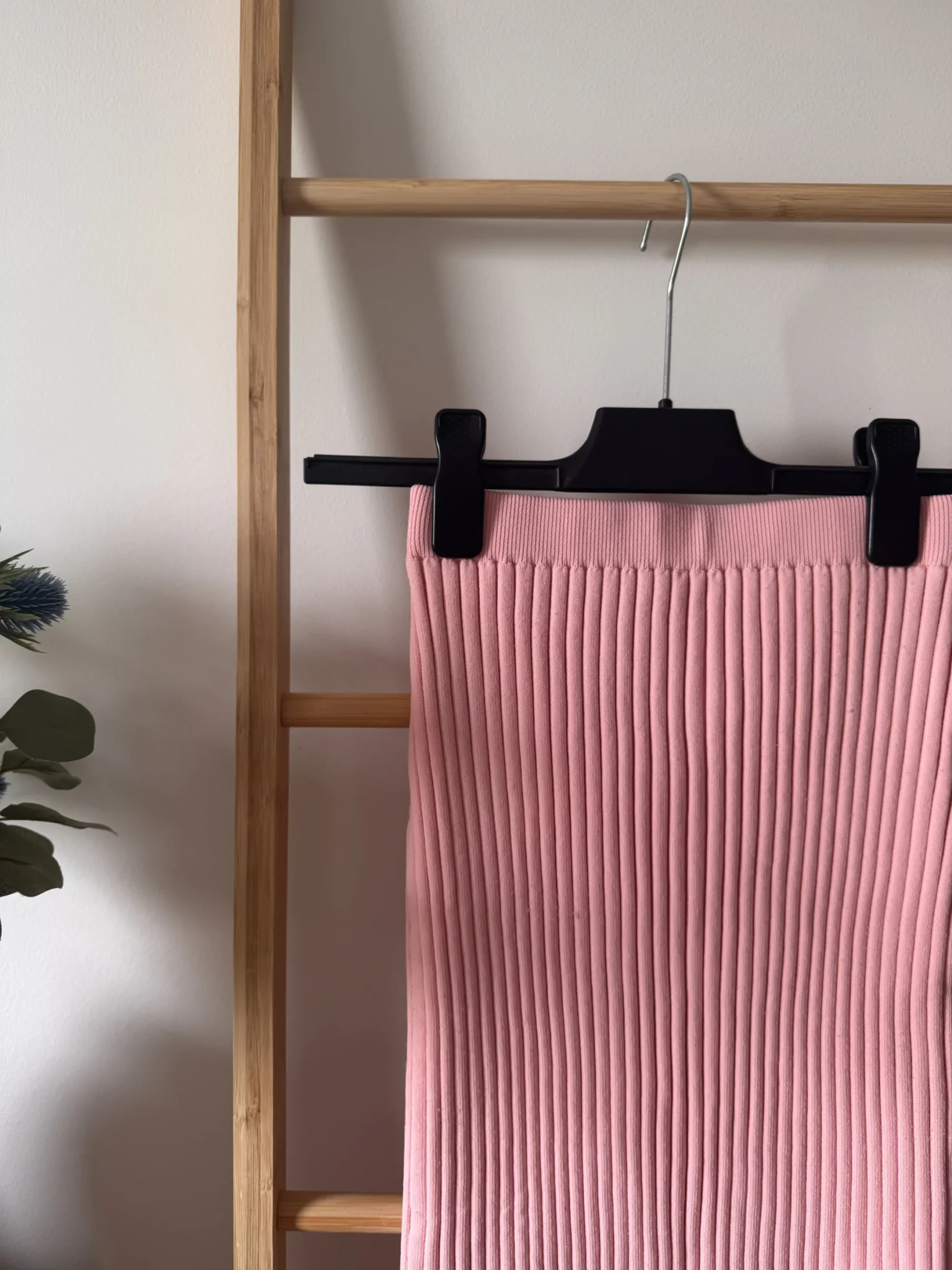 Featured image for Jupe ajustée en tricot