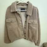 Featured thumbnail for Veste en Sherpa et Jeans