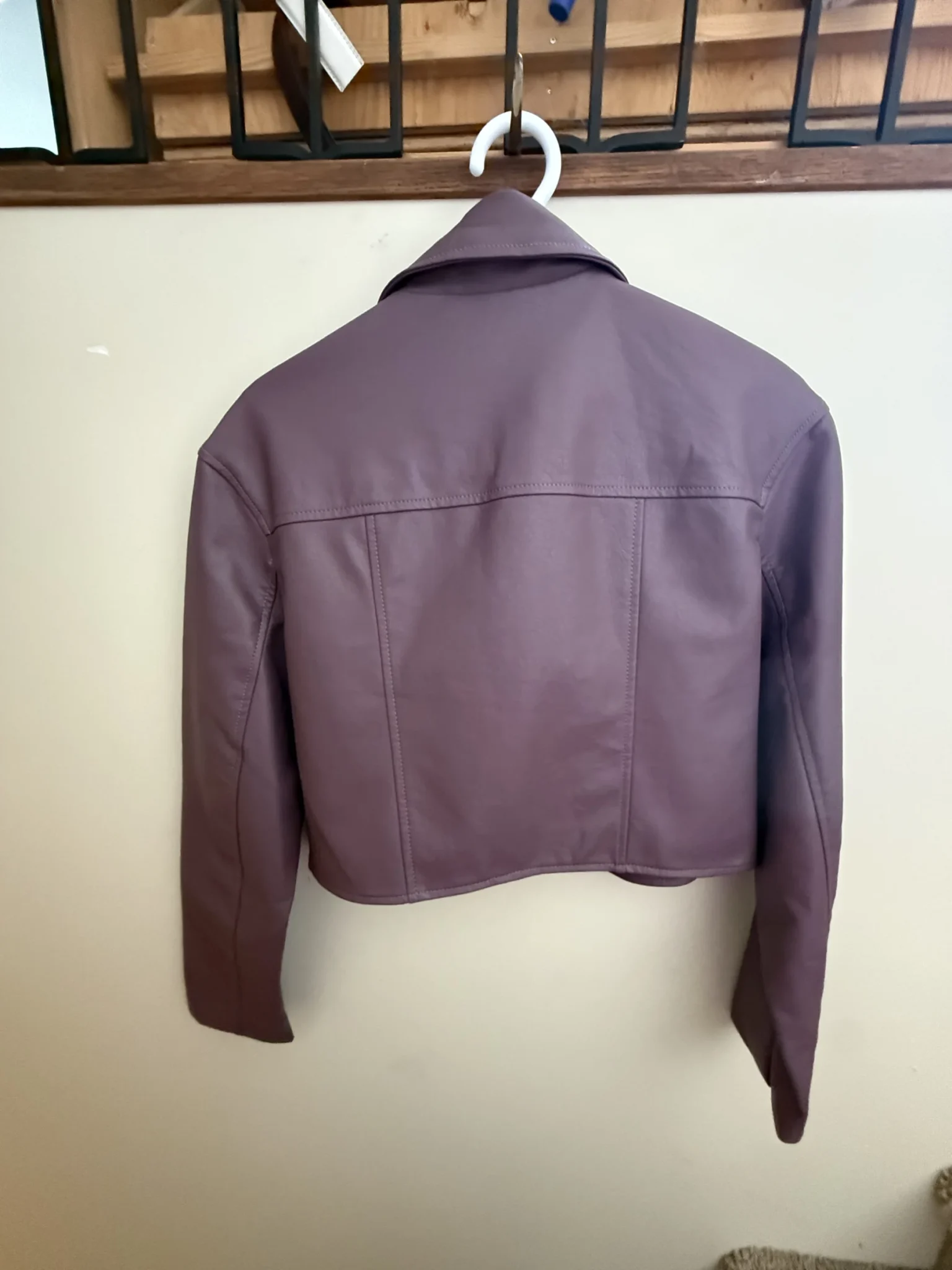 Image for Veste en cuir mauve