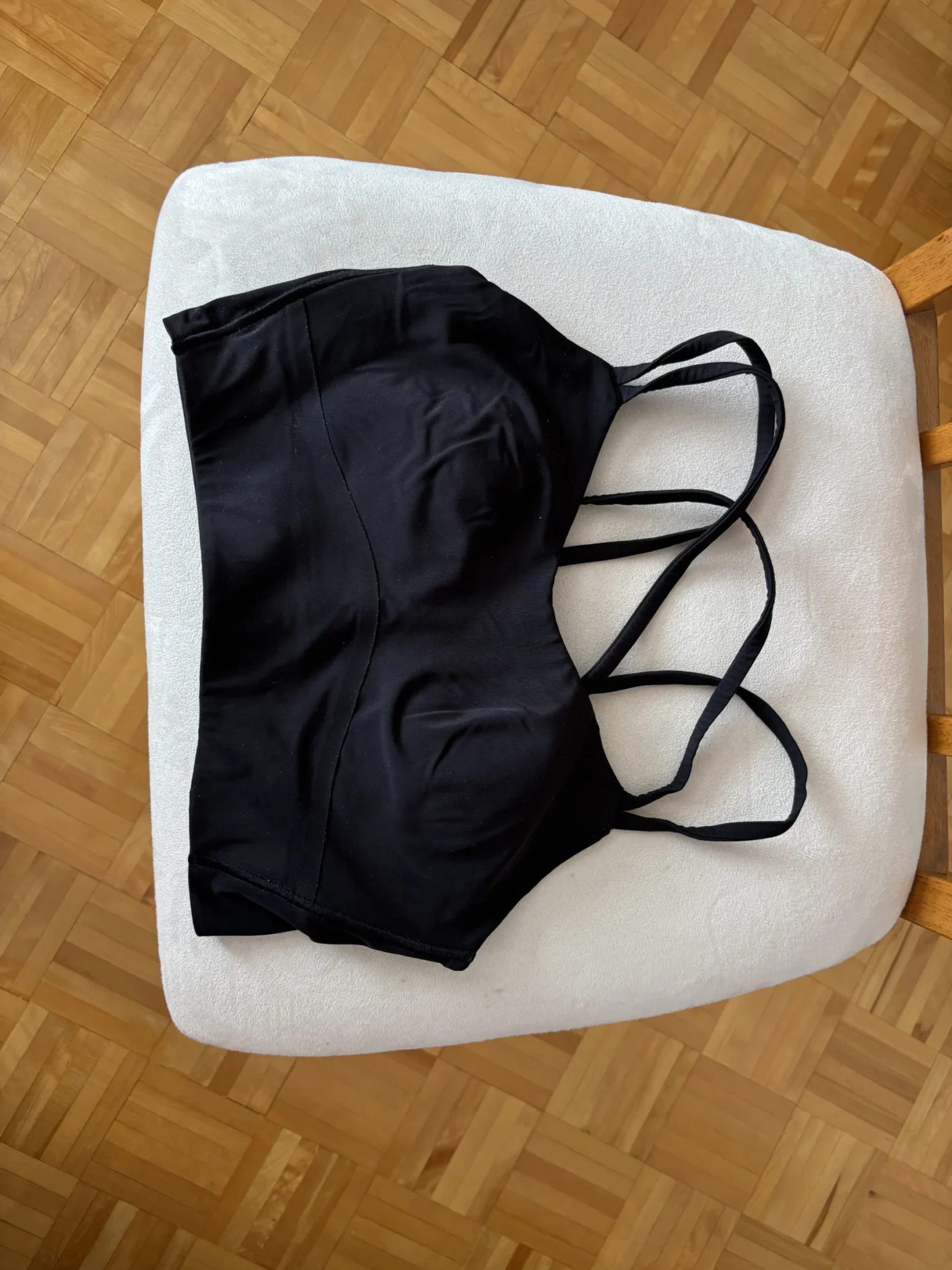 Featured image for Soutien-gorge long « Like a Cloud » de Lululemon – Noir, taille 6