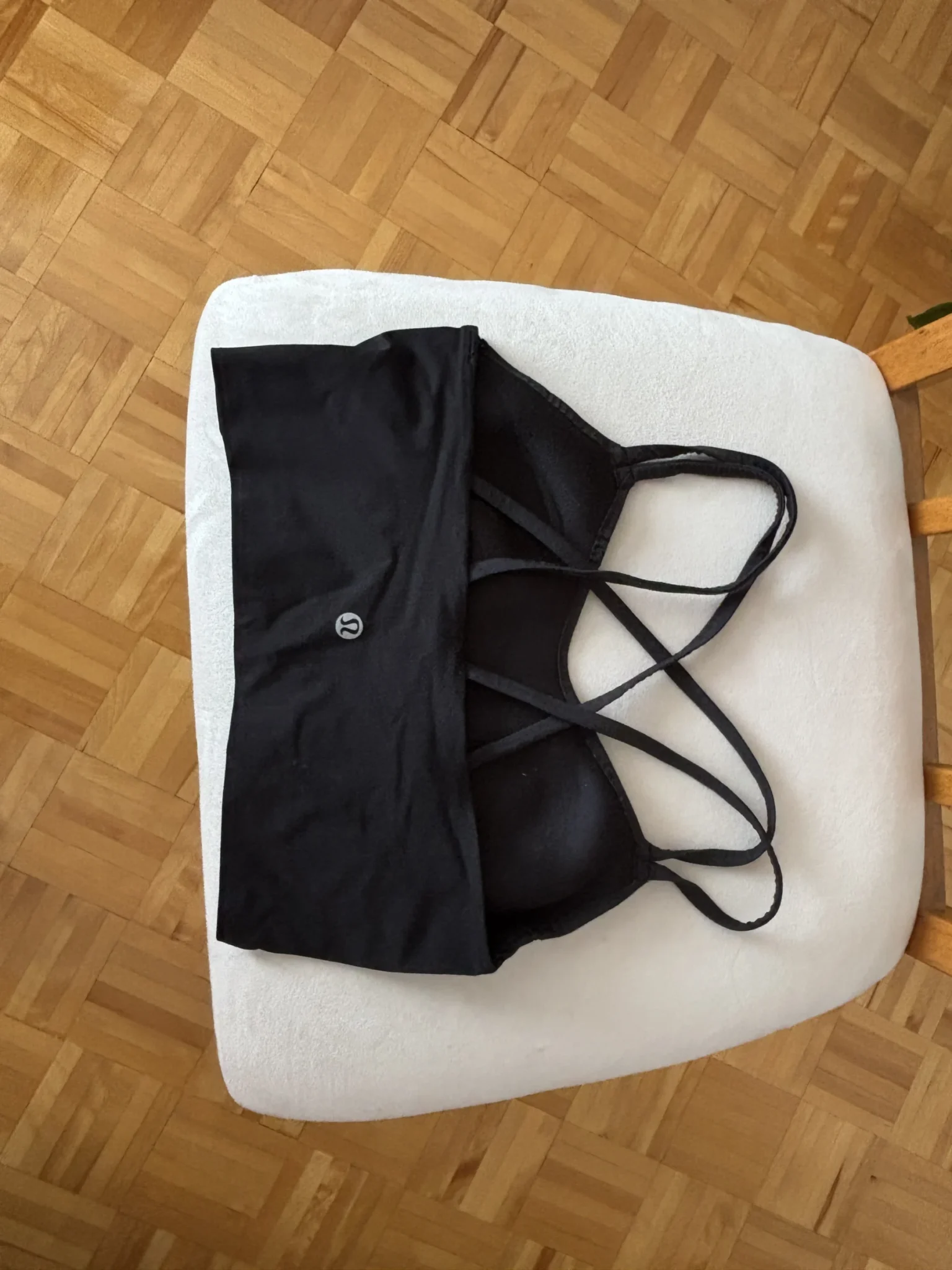 Image for Soutien-gorge long « Like a Cloud » de Lululemon – Noir, taille 6
