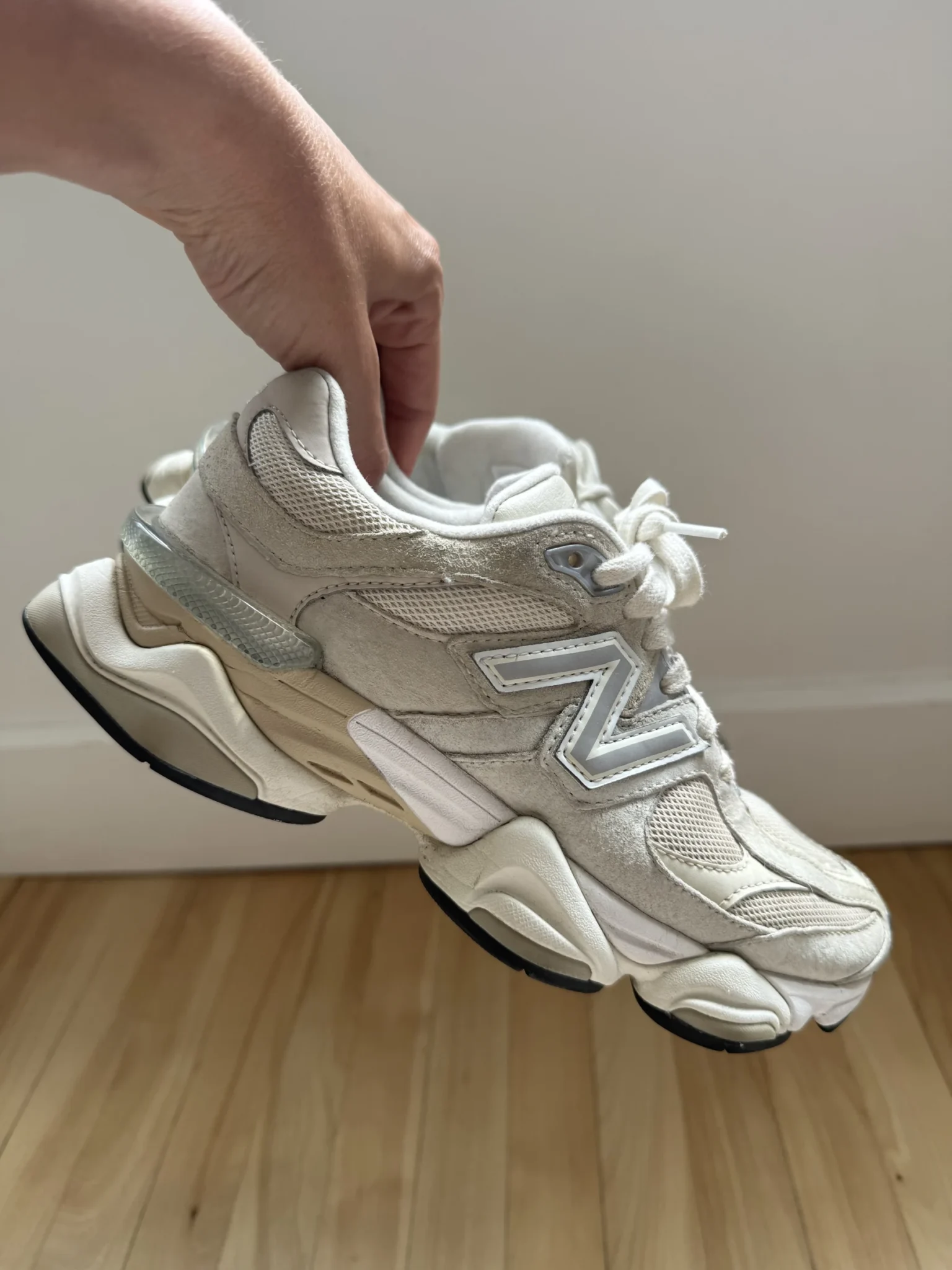 Featured image for New Balance 9060