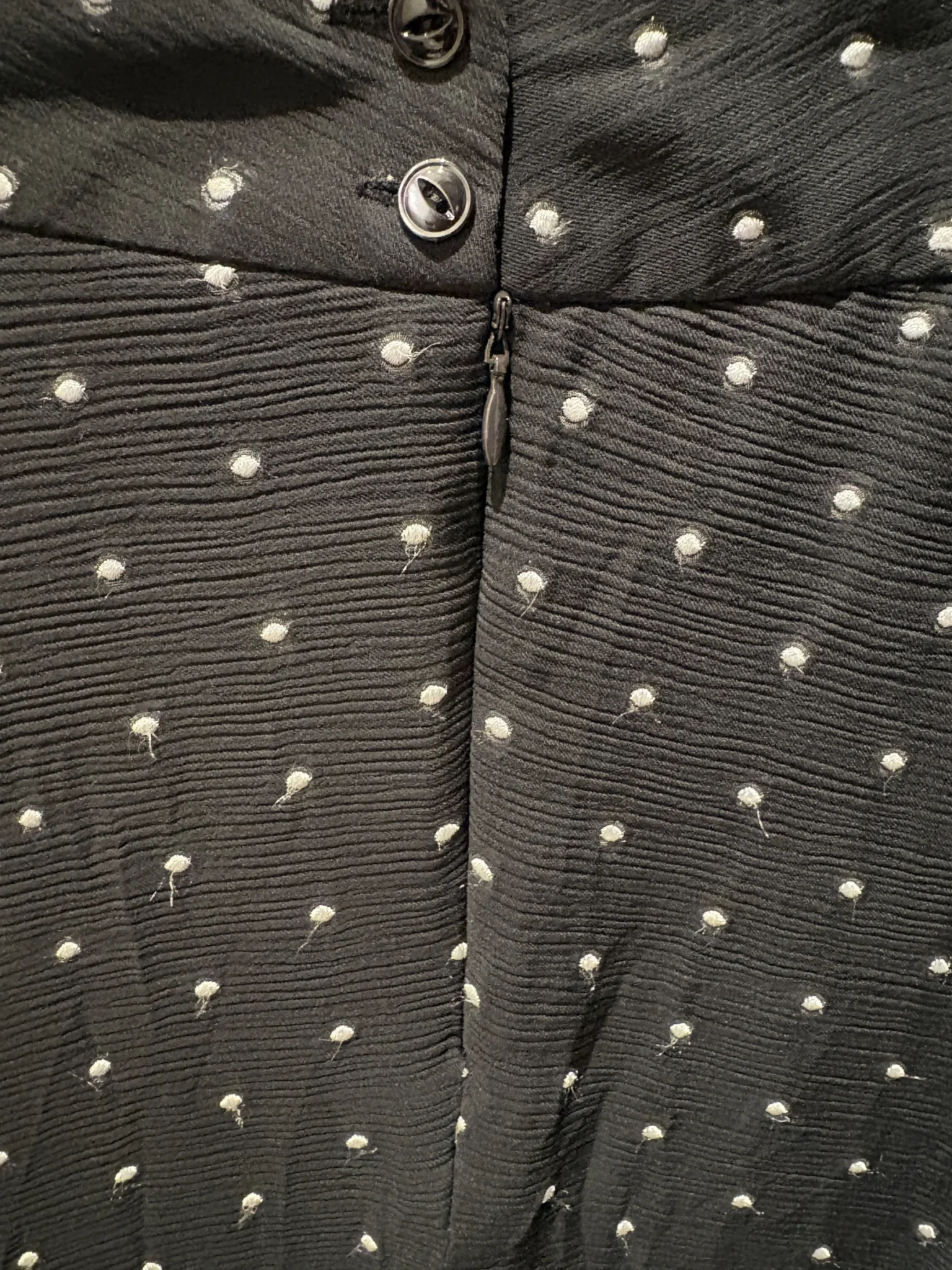 Image for Jupe midi Jones New York noire à pois brodés – soie & rayonne – Taille 6