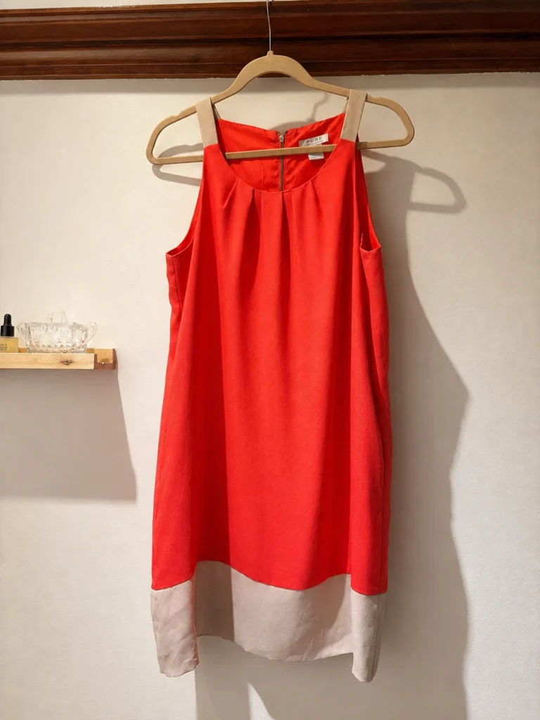 Featured image for Robe sans manches Pure Alfred Sung
