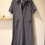 Featured thumbnail for Robe-chemise longue The Group by Babaton (Aritzia), taille XS