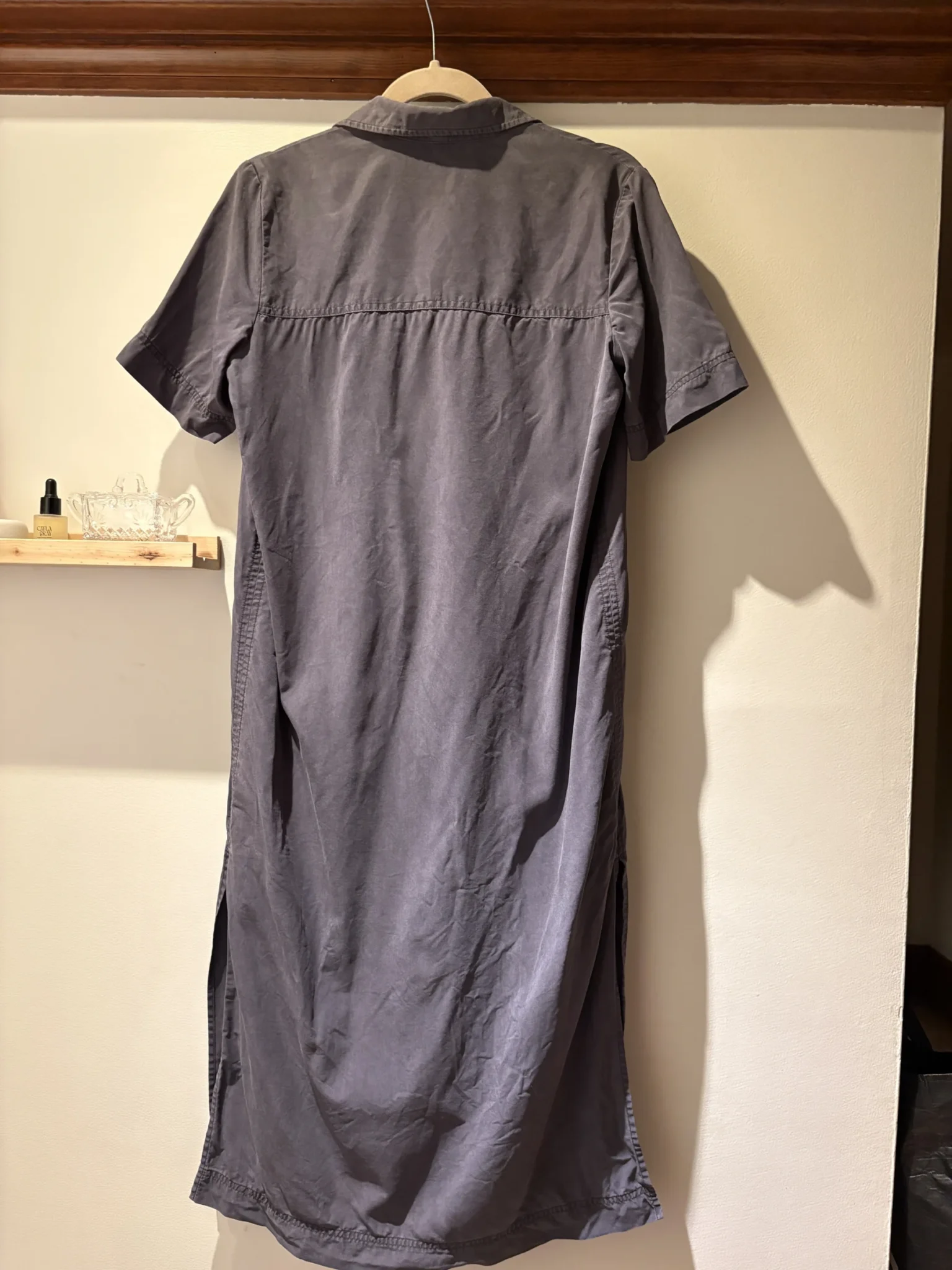 Image for Robe-chemise longue The Group by Babaton (Aritzia), taille XS
