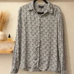 Featured thumbnail for Chemise Caroll Paris, taille 40