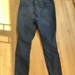 Thumbnail for Skinny jeans with a hole in the knee