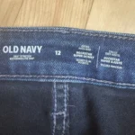 Thumbnail for Skinny jeans with a hole in the knee