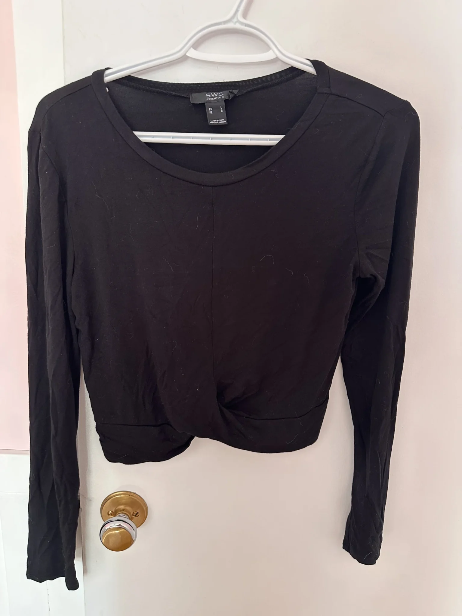 Featured image for Long-sleeved crop top