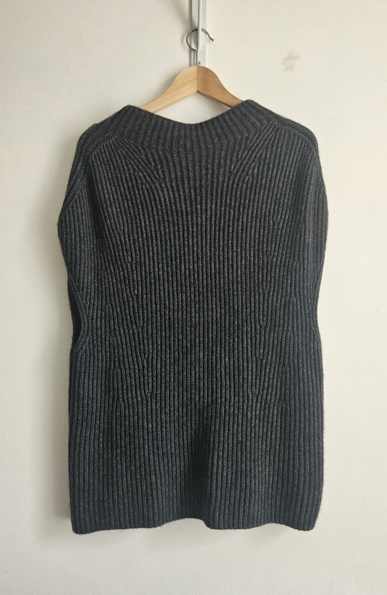 Image for 🌷Sleeveless jacket – Merino and cashmere