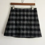 Thumbnail for 🌷Classic wool mini skirt – Aritzia