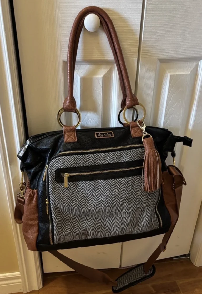 Featured image for Sac à langer avec tapis de change