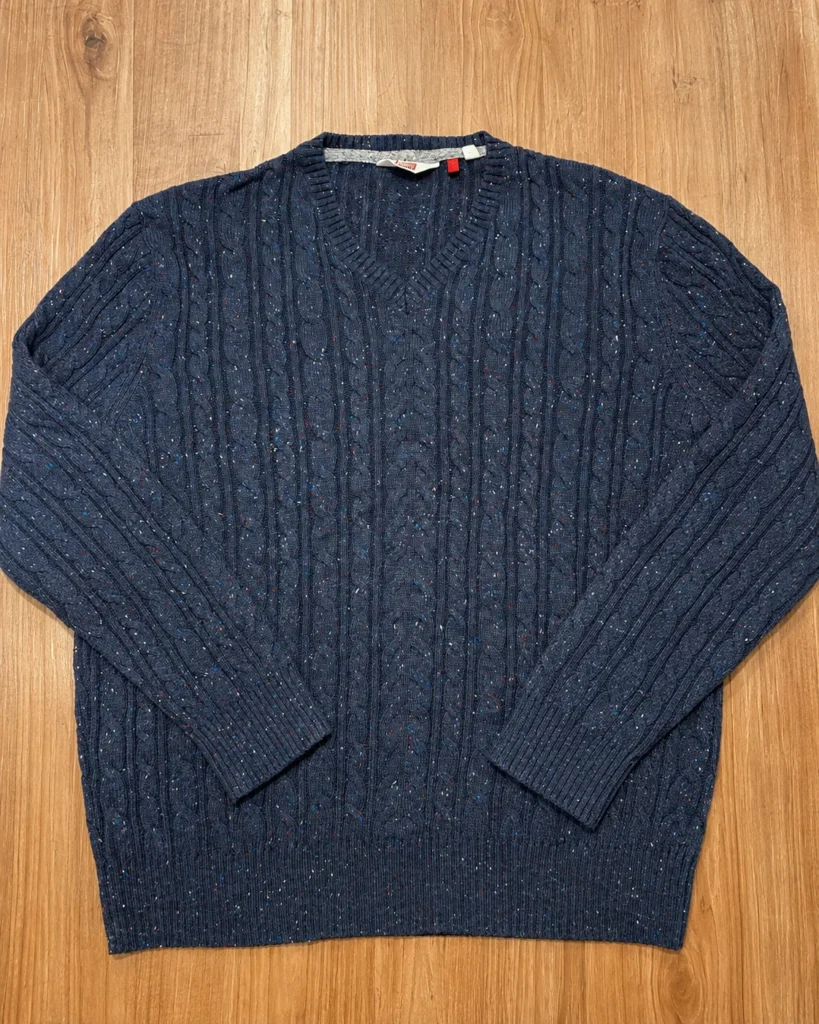 Featured image for Hudson North XL navy blue speckled cable-knit jumper – V-neck jumper