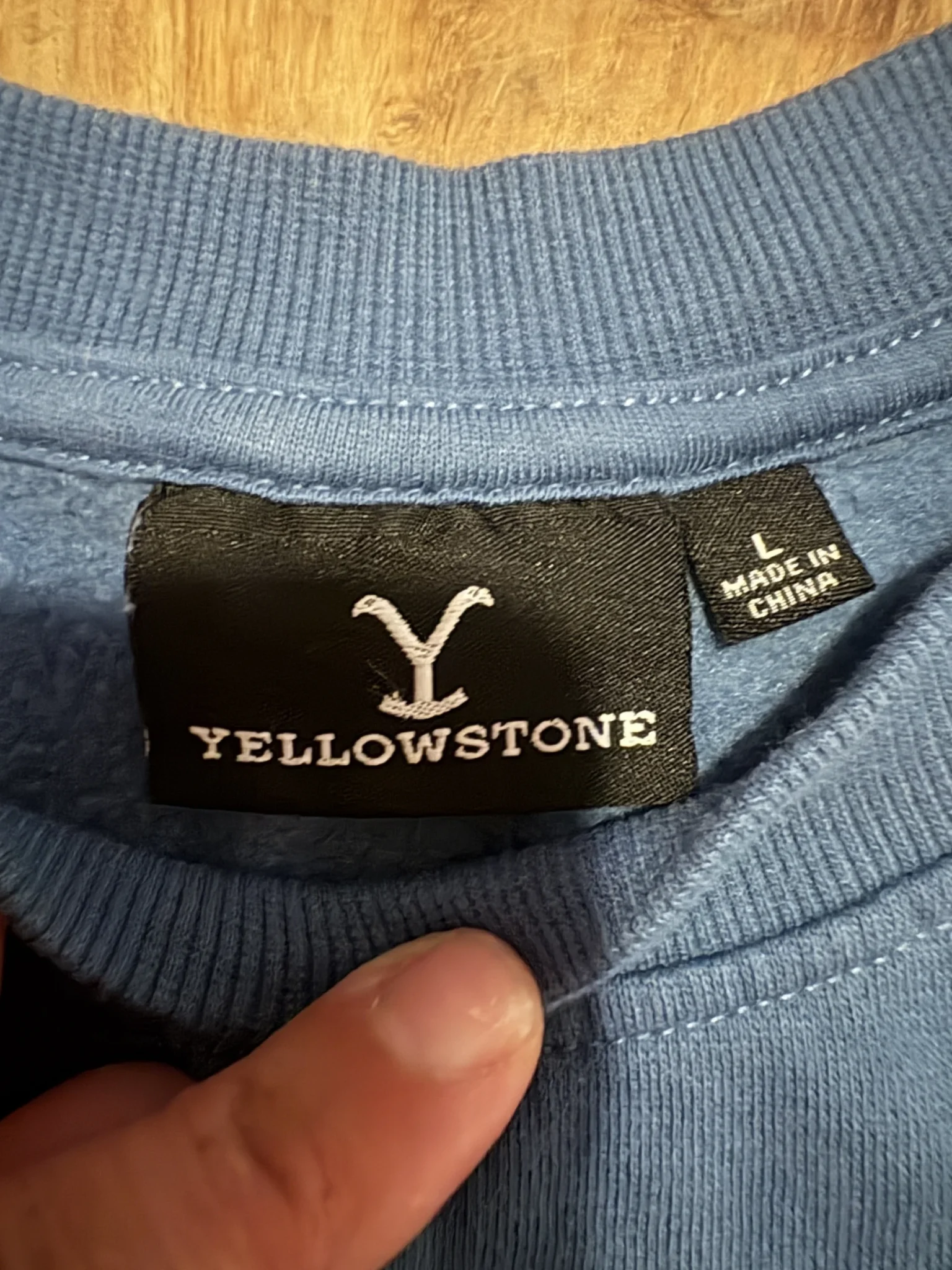 Image for Yellowstone Dutton Ranch blue crew-neck jumper – Size L