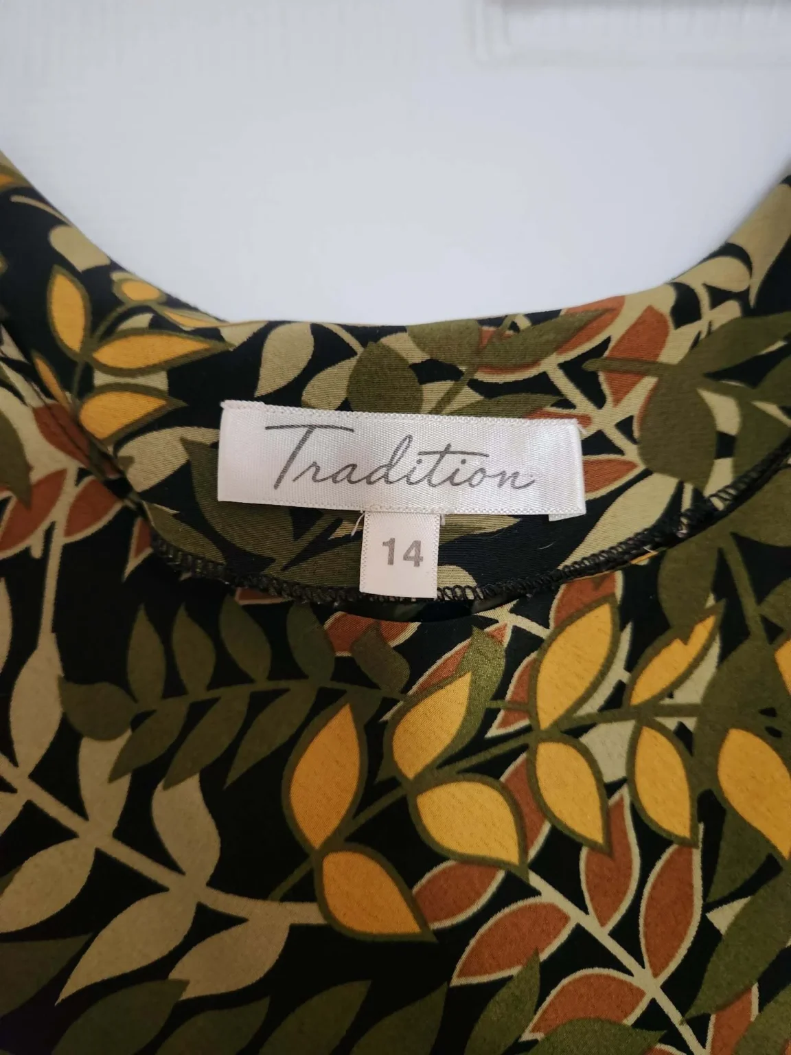 Image for Robe soleil vintage de la marque tradition