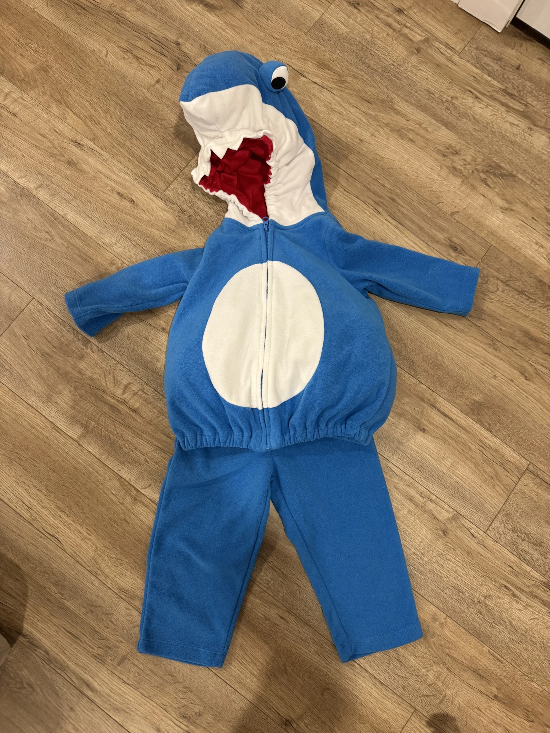 18 mois -Costume d’halloween requin Carter's seconde main