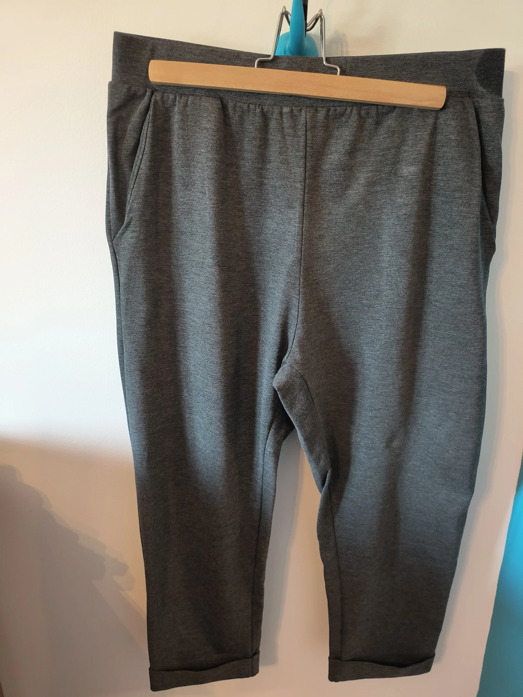 Pantalon 3/4 gris - Cherry Bobin *Autre seconde main