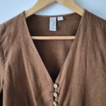 Thumbnail for Short blouse with a bow at the front
