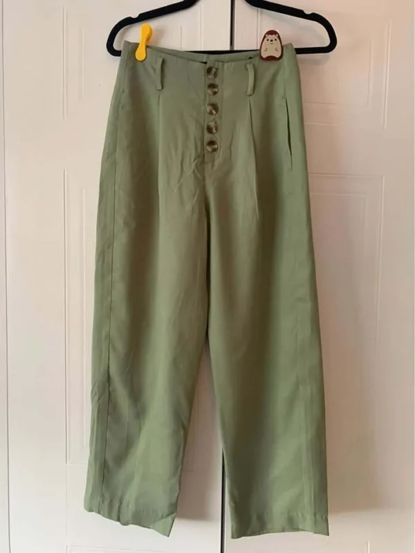 Featured image for Pantalon Alice vert sauge