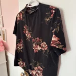 Thumbnail for Floral T-shirt with a tie-front design - Dynamite