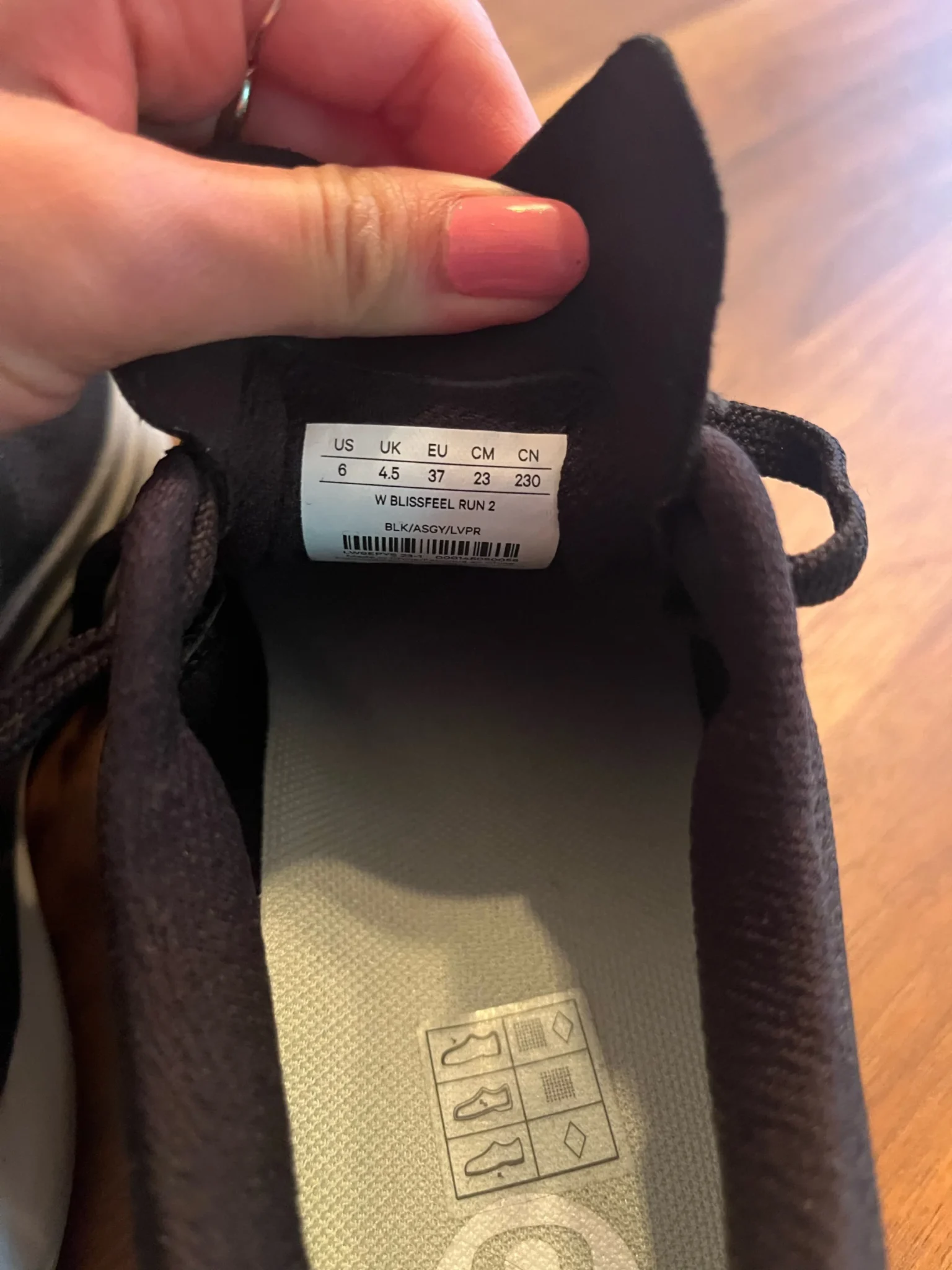 Image for Chaussures de sport Blissfeel Run 2 de Lululemon