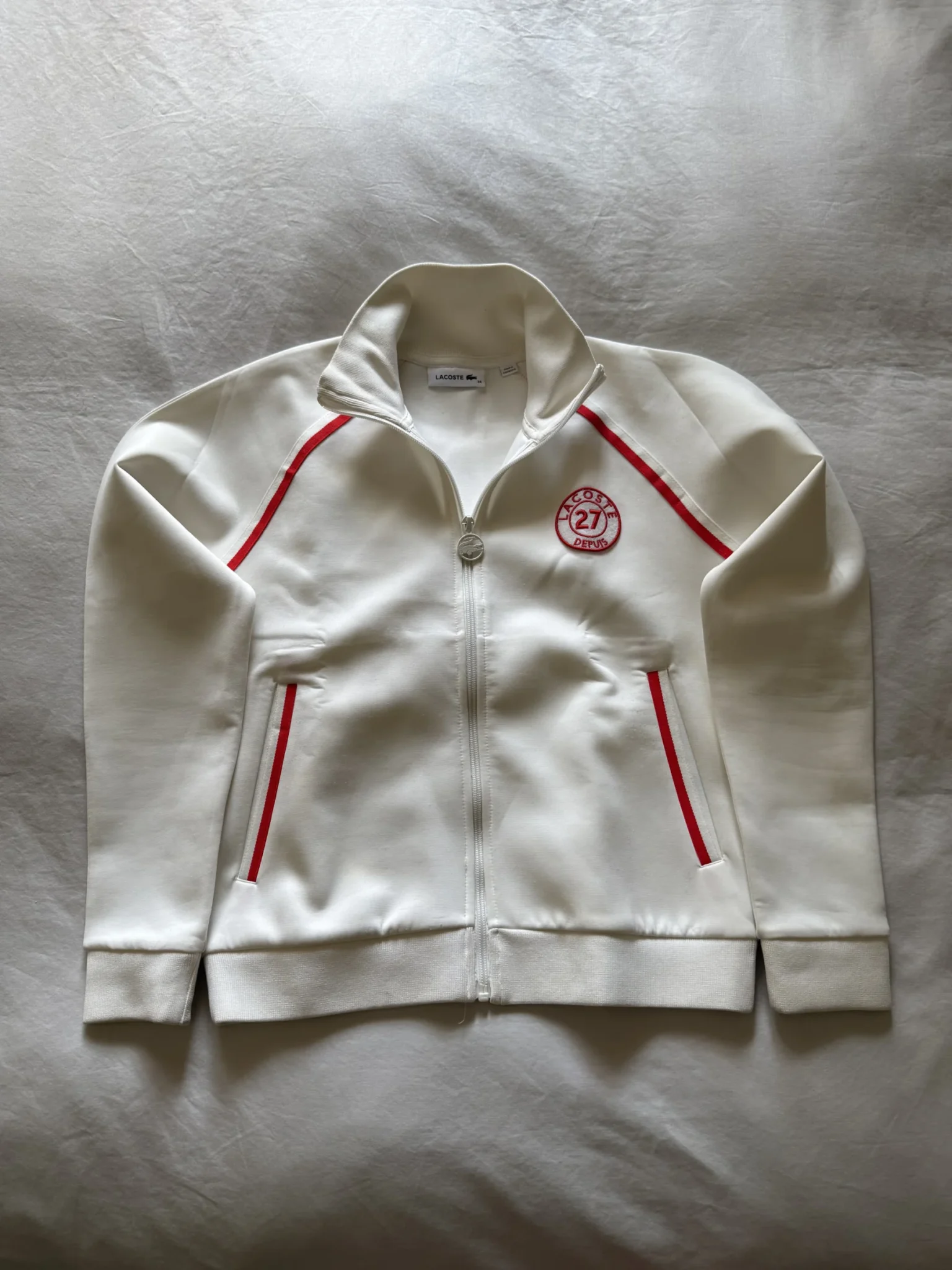 Featured image for Ensemble Lacoste pour femme