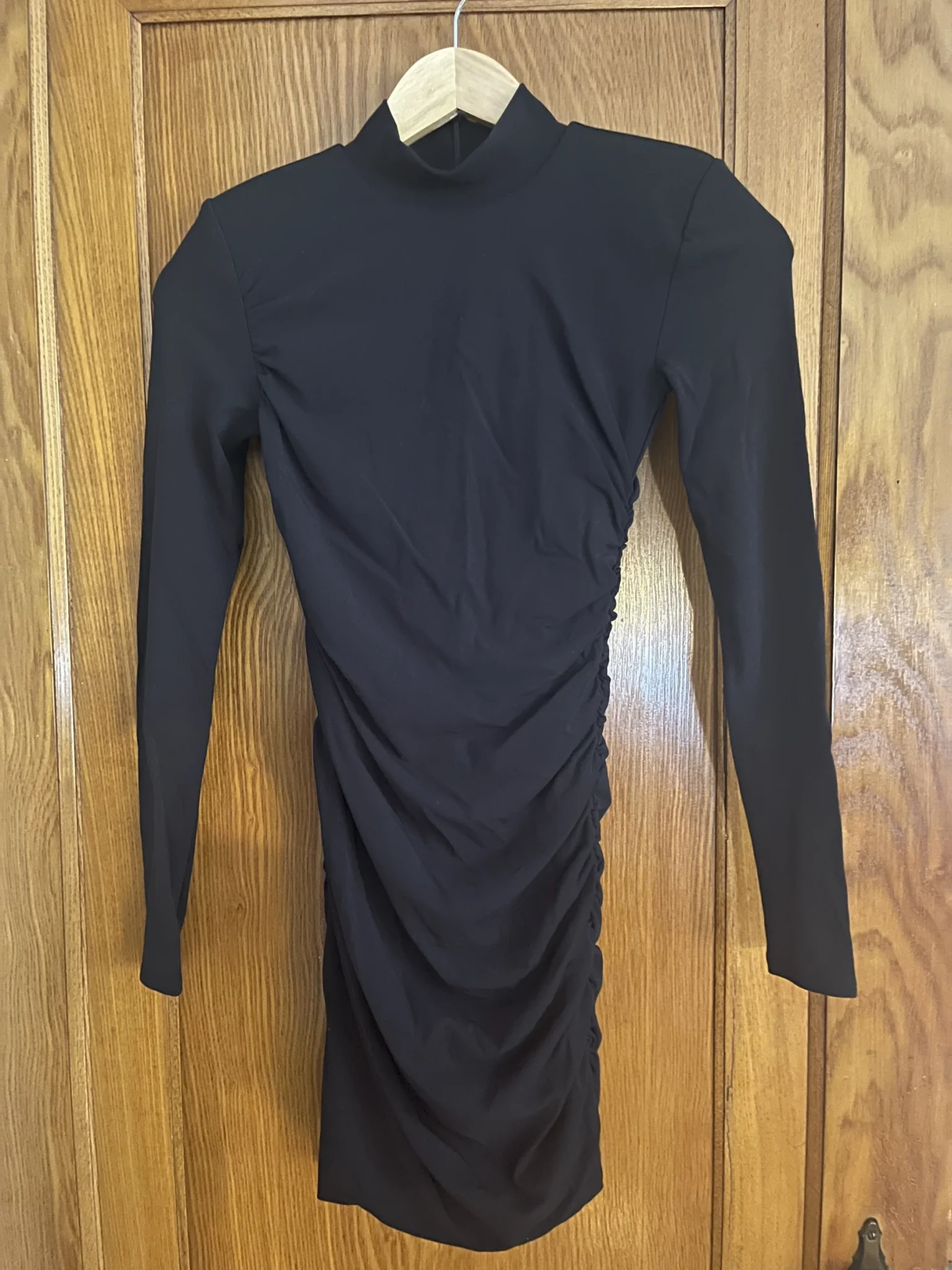 Image for Robe noire à  épaulettes TEN by Babaton (Aritzia) taille XS