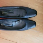 Thumbnail for Roberto Cappuci en cuir