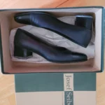 Thumbnail for Roberto Cappuci en cuir