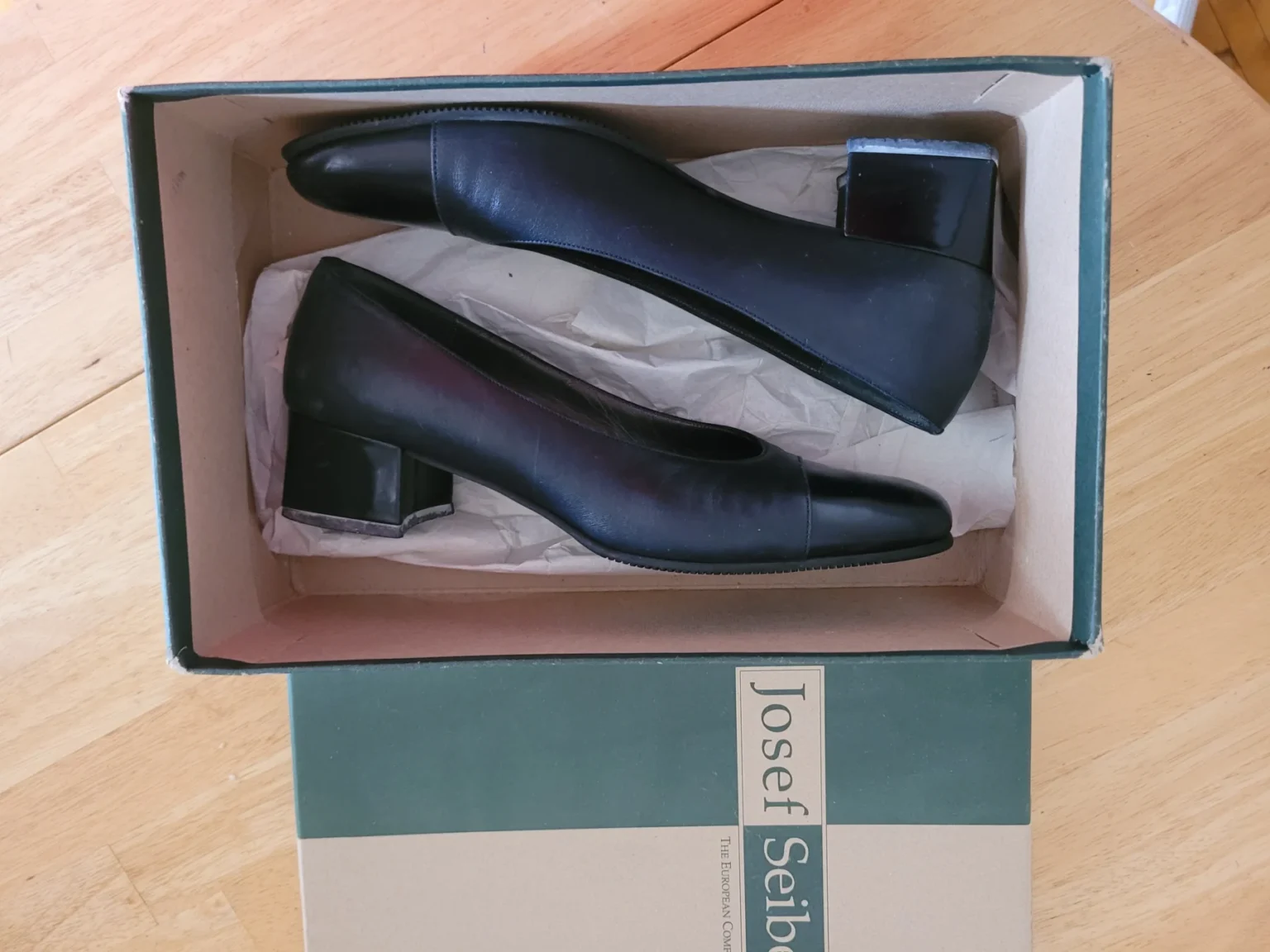 Image for Roberto Cappuci en cuir