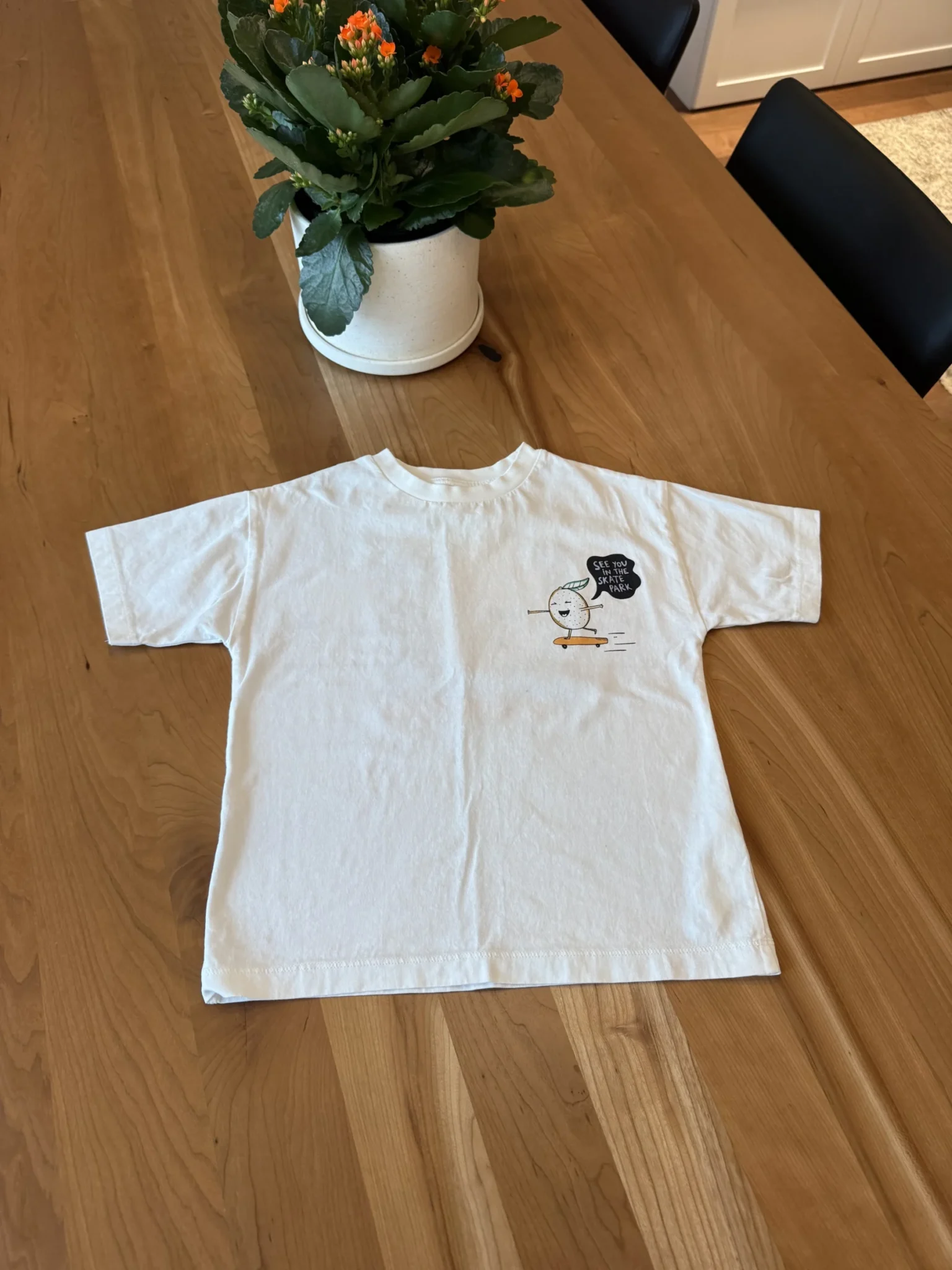 Featured image for Lemon-white T-shirt
