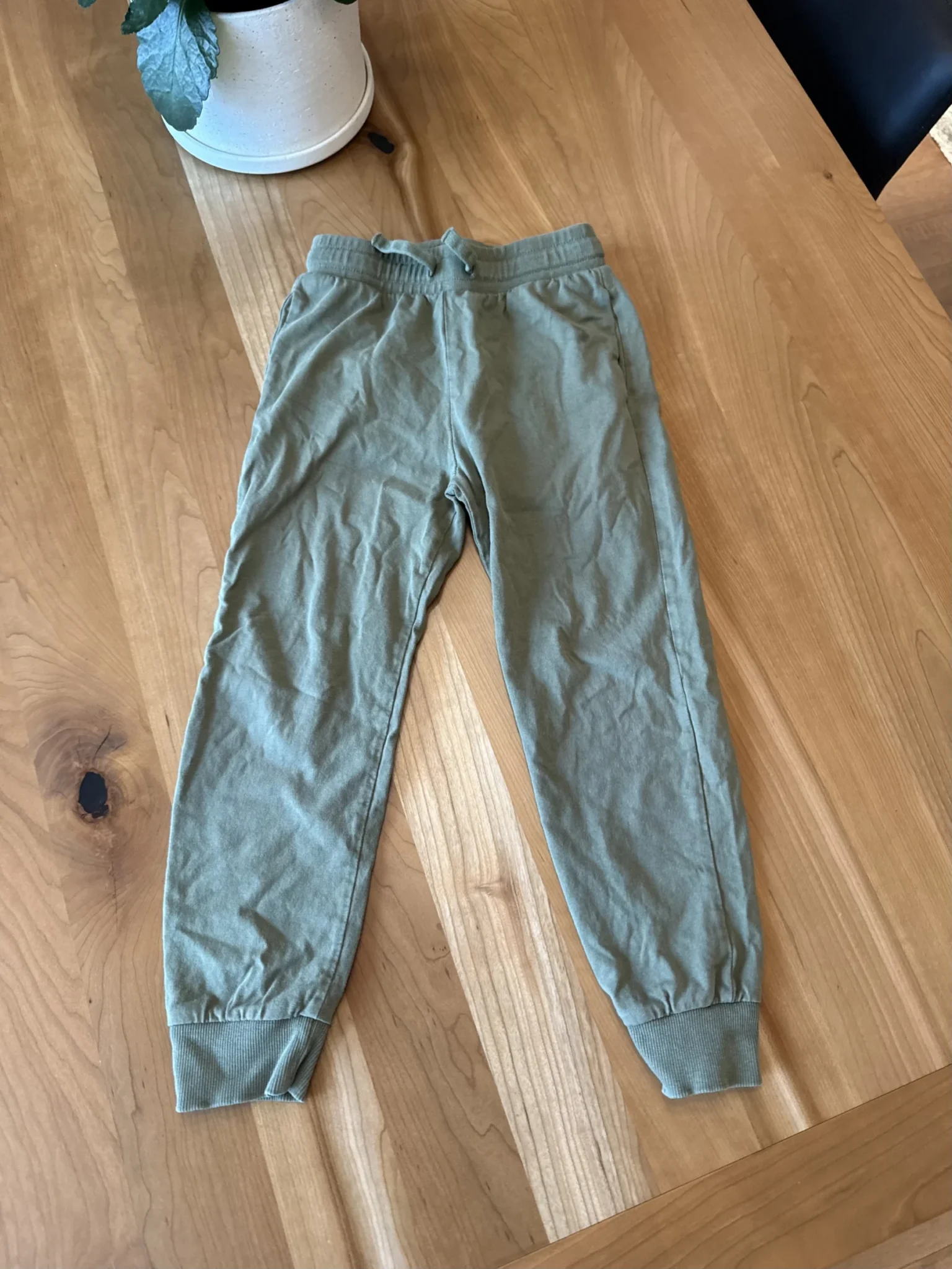 Featured image for Khaki green jogging bottoms